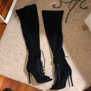 Lace-up Thigh high boots